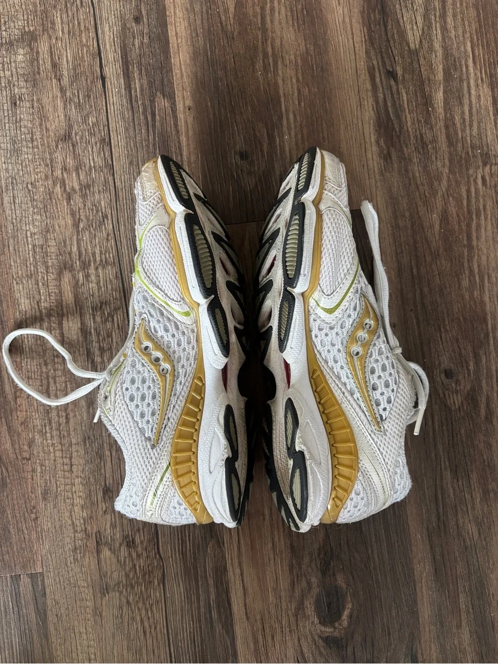 Saucony vintage y2k